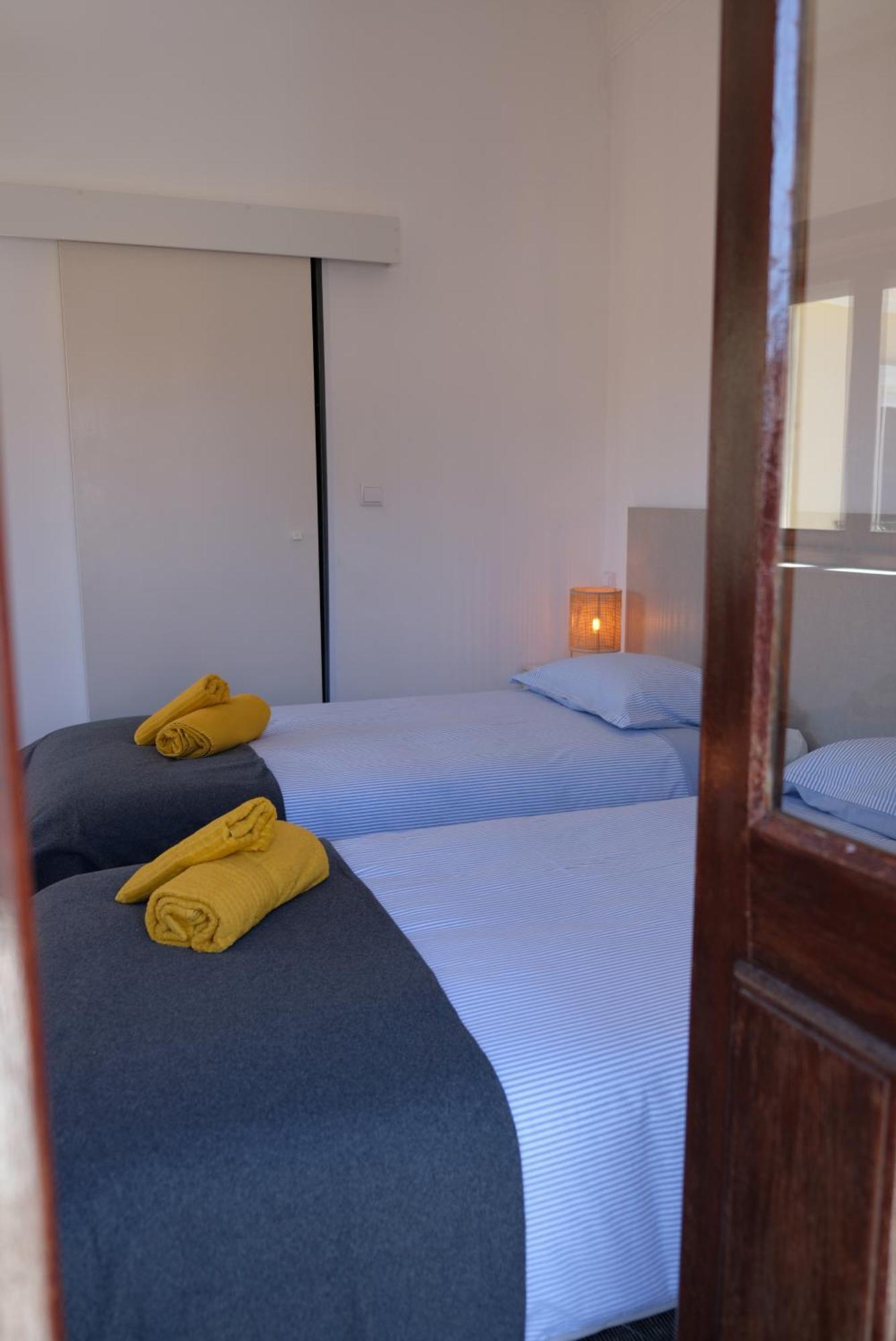 Yellow Inn Aveiro Ngoại thất bức ảnh