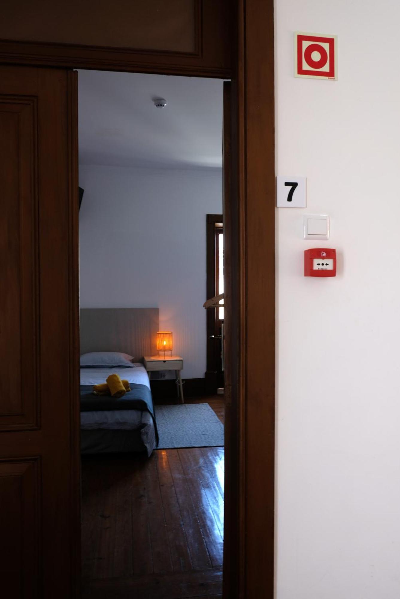 Yellow Inn Aveiro Ngoại thất bức ảnh