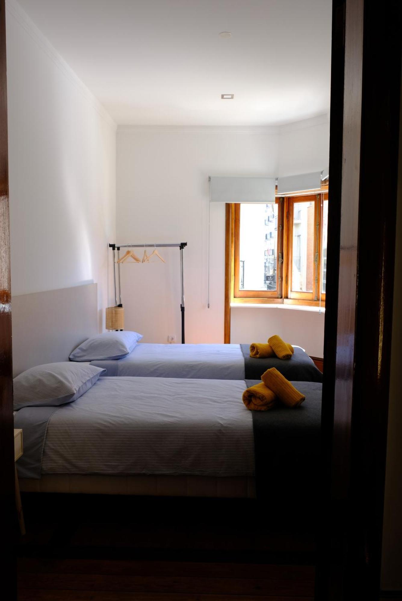 Yellow Inn Aveiro Ngoại thất bức ảnh