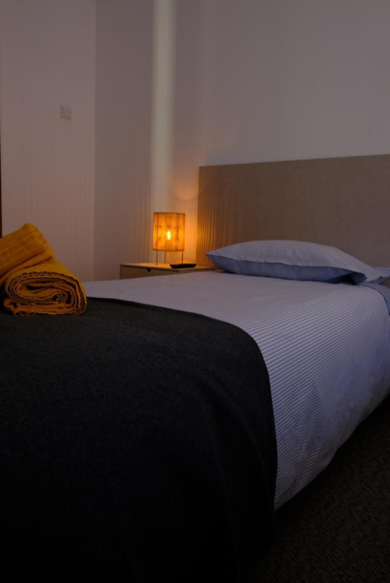 Yellow Inn Aveiro Ngoại thất bức ảnh