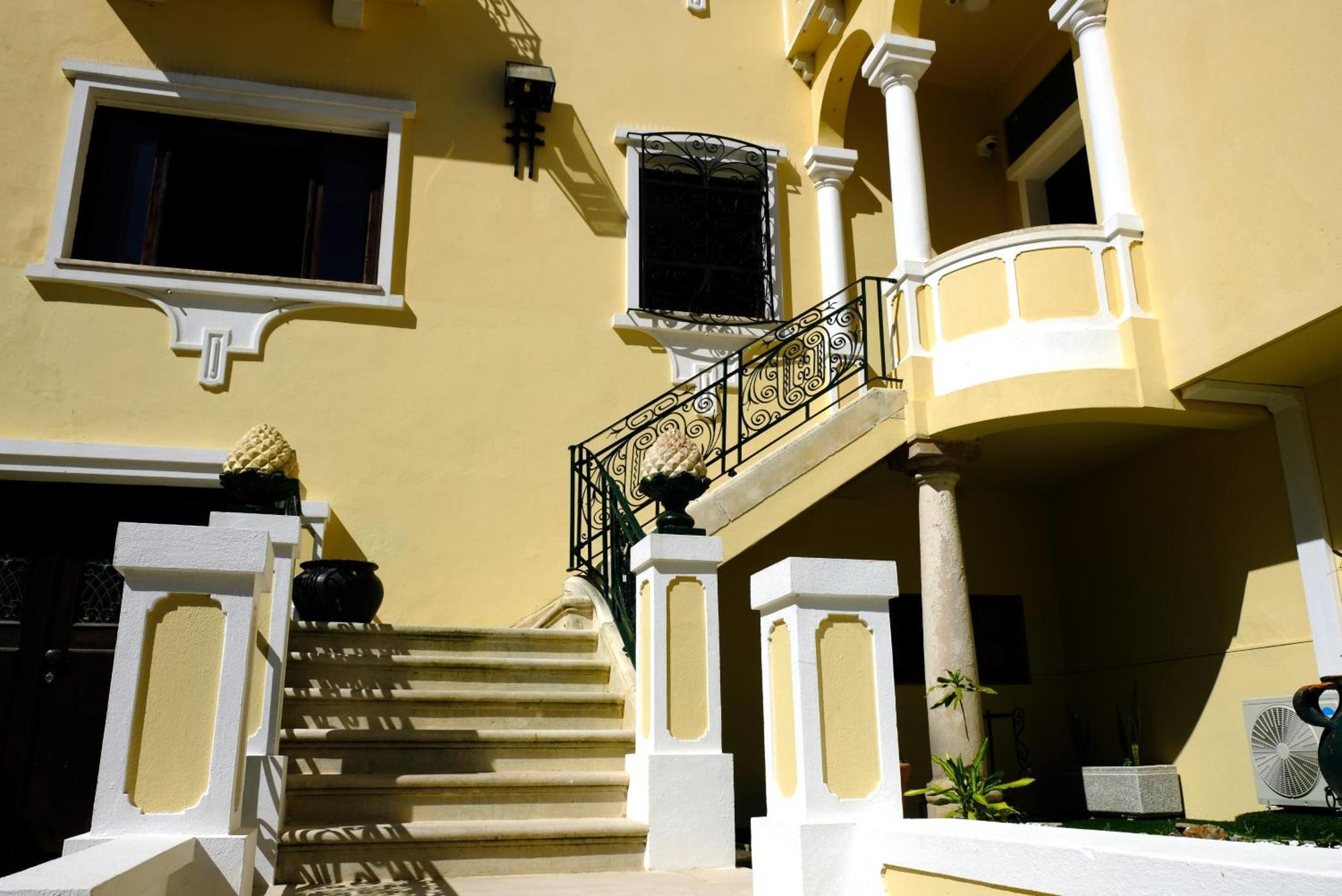 Yellow Inn Aveiro Ngoại thất bức ảnh