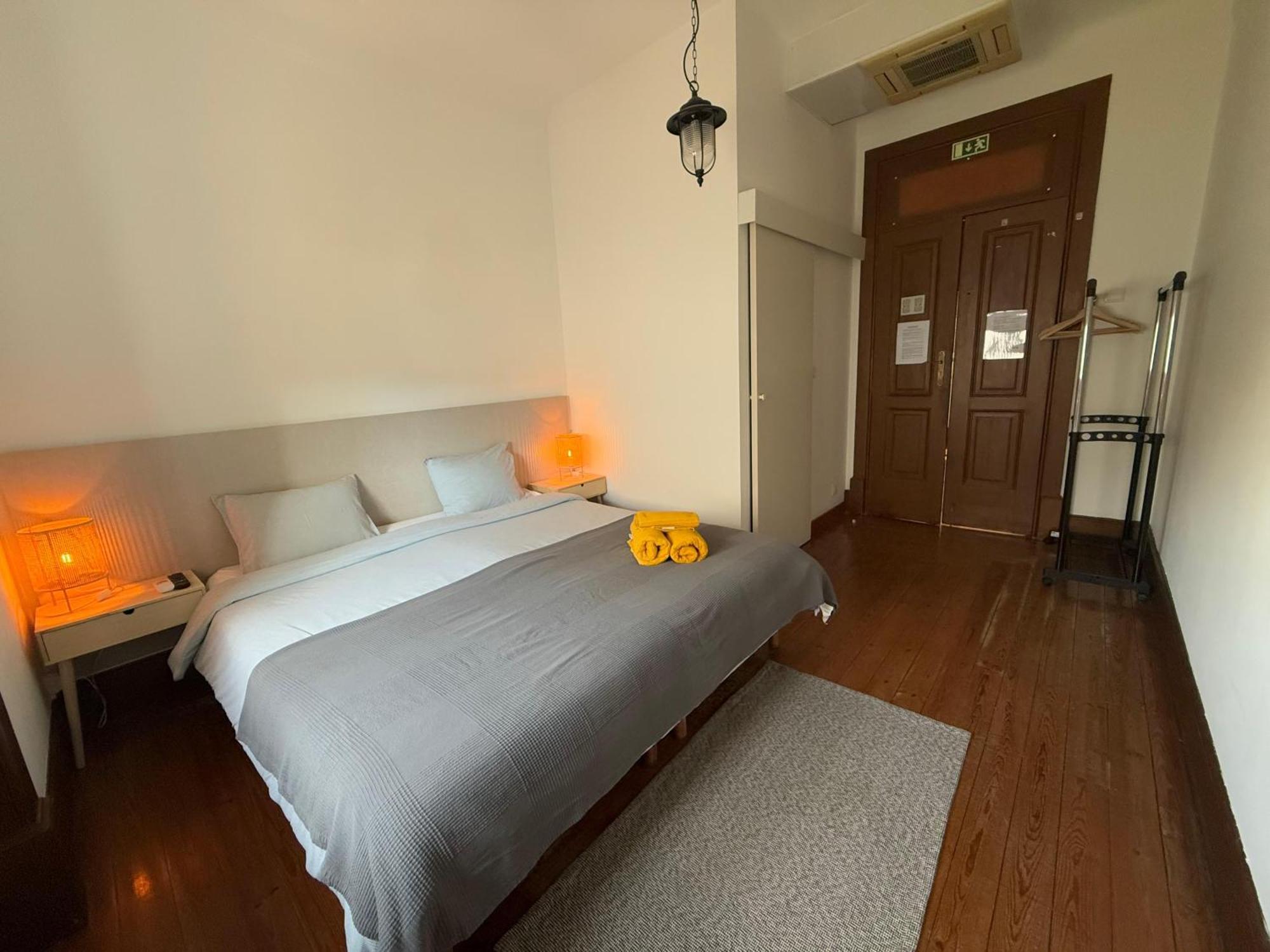 Yellow Inn Aveiro Ngoại thất bức ảnh